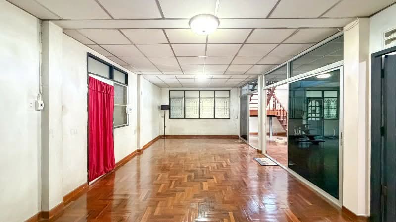 บ้านเดี่ยว 65 ตร.วา ซอยลาดพร้าว 48, Bangkok, ลาดพร้าว, Samsen Nok, Huai Khwang, Bangkok, 6 Bedrooms, 280 sqm, Single Detached House For Sale, by คุณ ชิดชนก ( ฝัน ), 500253716 - DDproperty.com