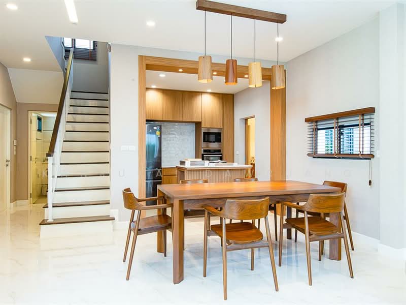 For Rent - Setthasiri Pattanakarn, Bangkok