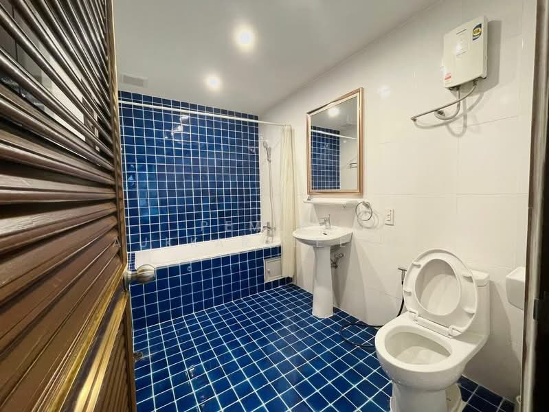 Acadamia Grand Tower, Bangkok, Soi Sukhumvit 43, Khlong Tan Nua, Watthana, Bangkok, 3 Bedrooms, 194 sqm, Condo For Sale, by Pemika Aukkaraleekul, 500253749 - DDproperty.com