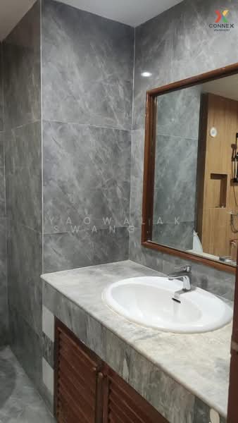 Silom Suite : สีลม สวีท, กรุงเทพ, ซอยสาทร 12 ถนนสาทร, สีลม, บางรัก, กรุงเทพ, 37 ตร.ม., คอนโด ขาย, โดย Yaowalak Swangwannarat, 500253782 - DDproperty.com