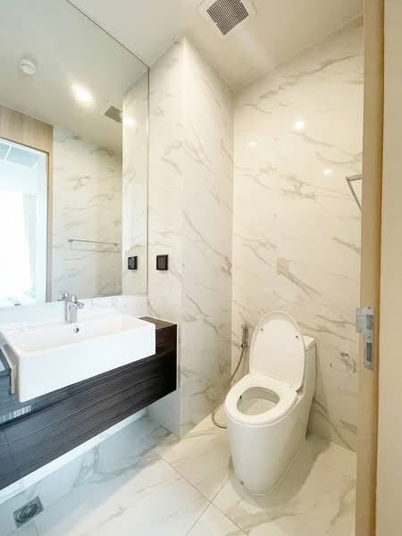 Noble BE19 Sukhumvit, Bangkok, 89 Sukhumvit 19 Alley, Khlong Tan Nua, Watthana, Bangkok, 1 Bedroom, 35 sqm, Condo For Rent, by Chayakorn Tirarakthammakit, 500253783 - DDproperty.com