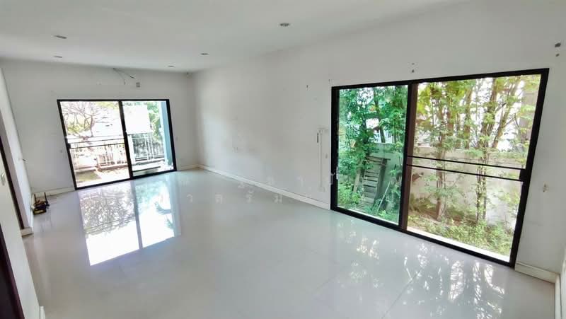 RK Home Park 2 Rama 9 - Wongwaen, Bangkok, 51 Patthana Chonabot 3 Rd, Khlong Song Ton Nun, Lat Krabang, Bangkok, 3 Bedrooms, 220 sqm, Single Detached House For Sale, by คุณ ฐิชาปัณณ์ สังวาลรัมย์ (ปูน), 500253787 - DDproperty.com