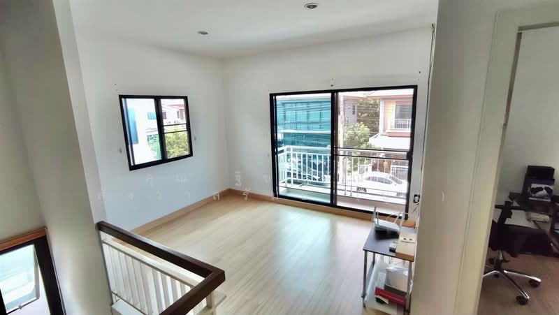 RK Home Park 2 Rama 9 - Wongwaen, Bangkok, 51 Patthana Chonabot 3 Rd, Khlong Song Ton Nun, Lat Krabang, Bangkok, 3 Bedrooms, 220 sqm, Single Detached House For Sale, by คุณ ฐิชาปัณณ์ สังวาลรัมย์ (ปูน), 500253787 - DDproperty.com