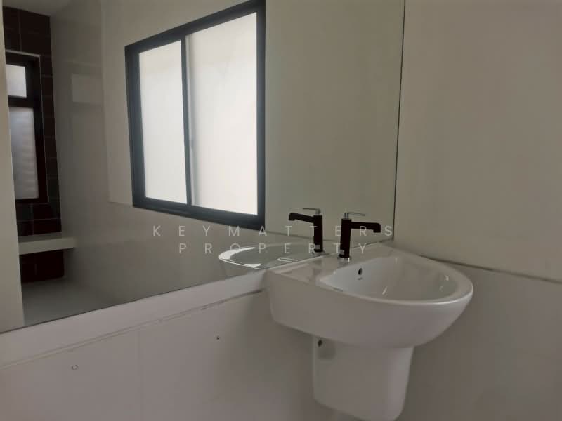 Six Nature Ekkachai 64/5, Bangkok, Bang Bon, Bang Bon, Bangkok, 3 Bedrooms, 240 sqm, Townhouse For Rent, by keymatters property, 500253815 - DDproperty.com