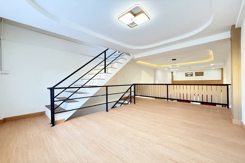 อาคารพาณิชย์ พุทธมณฑล สาย 1, Bangkok, Bang Duan, Phasi Charoen, Bangkok, , 200 sqm, Shophouse For Sale, by ศิริเพ็ญ ทองอ่อน, 500253838 - DDproperty.com