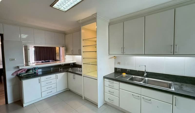 Richmond Palace, Bangkok, Soi Sukhumvit 43 Sukhumvit Road, Khlong Tan Nua, Watthana, Bangkok, 3 Bedrooms, 164 sqm, Condo For Sale, by Banjarat Thanomchat, 500253902 - DDproperty.com