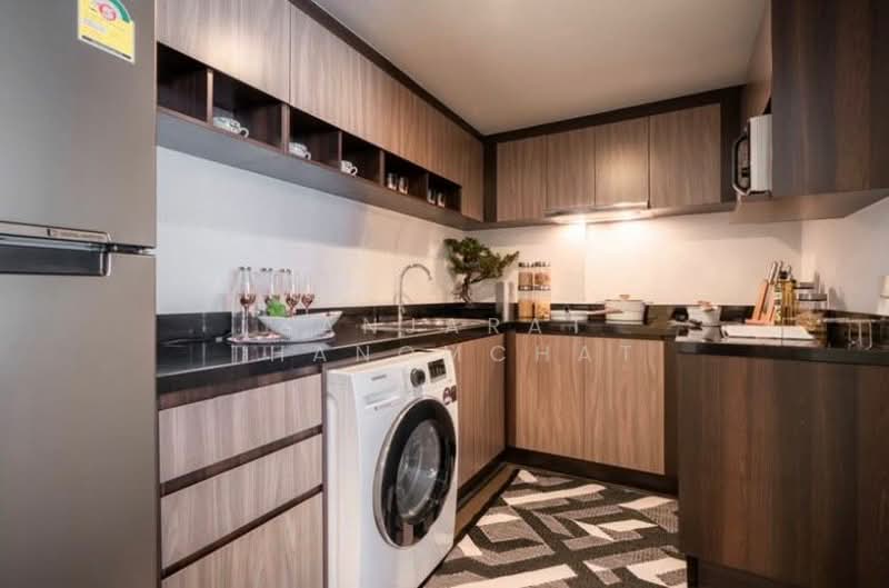 Focus Ploenchit, Bangkok, Soi Sukhumvit 2, Khlong Toei, Khlong Toei, Bangkok, 2 Bedrooms, 71 sqm, Condo For Sale, by Banjarat Thanomchat, 500253903 - DDproperty.com