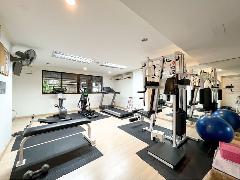 Lumpini Place Narathiwas 24, Bangkok, Sathu Pradit 19 Alley 3, Chong Nonsi, Yan Nawa, Bangkok, 1 Bedroom, 35 sqm, Condo For Sale, by Poonyaporn Veerabulyarit, 500253922 - DDproperty.com