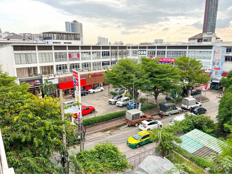 Lumpini Place Narathiwas 24, Bangkok, Sathu Pradit 19 Alley 3, Chong Nonsi, Yan Nawa, Bangkok, 1 Bedroom, 35 sqm, Condo For Sale, by Poonyaporn Veerabulyarit, 500253922 - DDproperty.com