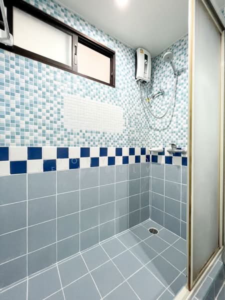 Lumpini Place Narathiwas 24, Bangkok, Sathu Pradit 19 Alley 3, Chong Nonsi, Yan Nawa, Bangkok, 1 Bedroom, 35 sqm, Condo For Sale, by Poonyaporn Veerabulyarit, 500253922 - DDproperty.com