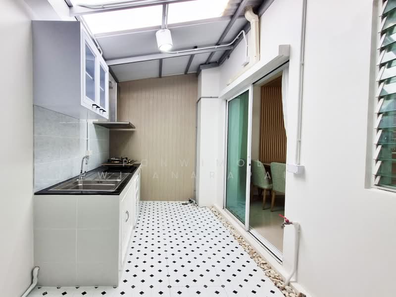 Villette Lite Pattanakarn, Bangkok, Soi Phatthanakan 38, Phatthanakan Road, Suan Luang, Bangkok, 3 Bedrooms, 125 sqm, Townhouse For Sale, by Ponwimol Wipanarapai, 500253925 - DDproperty.com