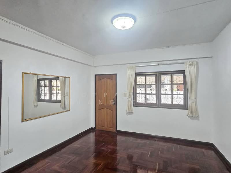 ให้เช่า - ให้เช่า บ้านเดี่ยว 2 ชั้น ซอยแจ้งวัฒนะ 14 ใกล้ Harrow International School, กรุงเทพ