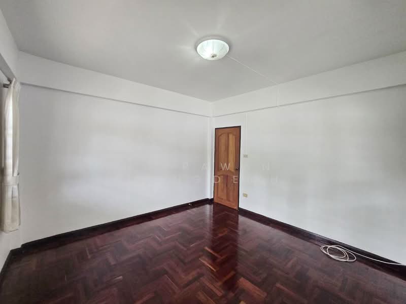 ให้เช่า บ้านเดี่ยว 2 ชั้น ซอยแจ้งวัฒนะ 14 ใกล้ Harrow International School, Bangkok, Thung Song Hong, Lak Si, Bangkok, 4 Bedrooms, 250 sqm, Single Detached House For Rent, by Noppawan Ruangdech, 500253926 - DDproperty.com