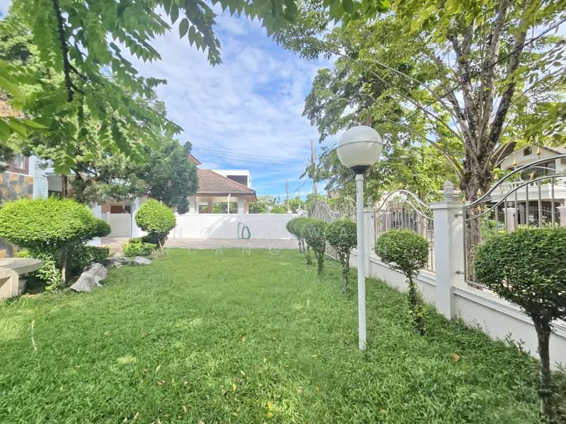 ให้เช่า บ้านเดี่ยว 2 ชั้น ซอยแจ้งวัฒนะ 14 ใกล้ Harrow International School, Bangkok, Thung Song Hong, Lak Si, Bangkok, 4 Bedrooms, 250 sqm, Single Detached House For Rent, by Noppawan Ruangdech, 500253926 - DDproperty.com