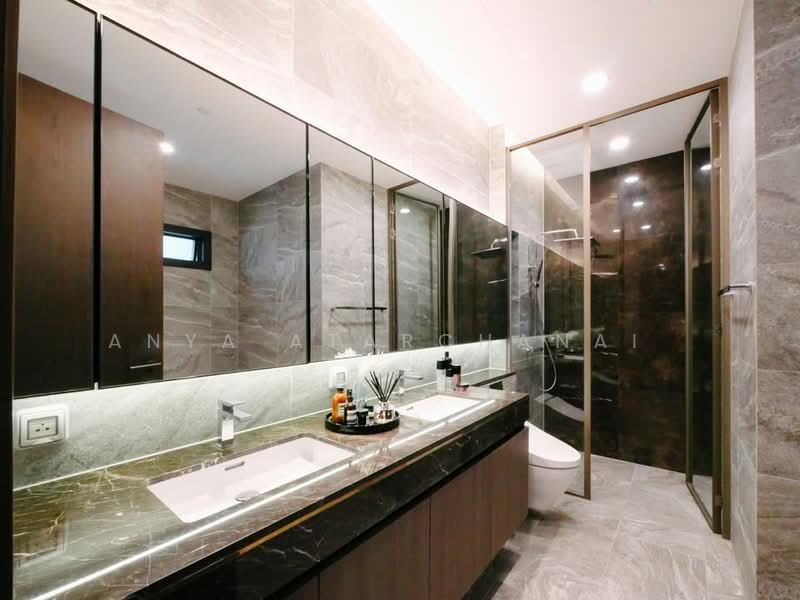 The Esse Sukhumvit 36, Bangkok, Soi Sukhumvit 36, Sukhumvit Road, Phra Kanong, Khlong Toei, Bangkok, 3 Bedrooms, 124 sqm, Condo For Rent, by Anya Atarchanai , 500253934 - DDproperty.com