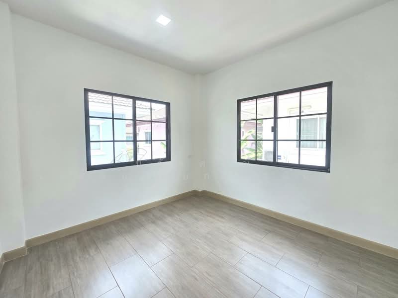 Noantawee Ville 5, Bangkok, Mit Maitri Road, Nong Chok, Nong Chok, Bangkok, 4 Bedrooms, 200 sqm, Single Detached House For Sale, by นภัสศรณ์ วงศ์สินไทยกร (นันท์), 500253937 - DDproperty.com