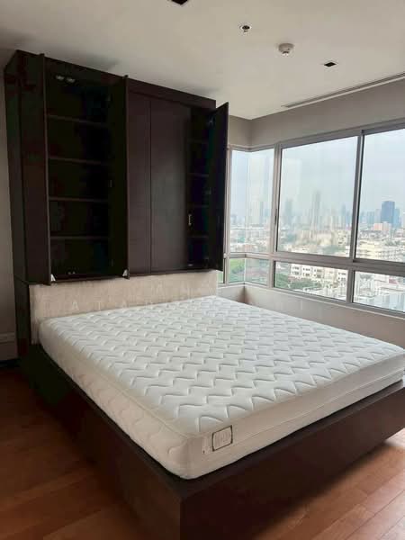 The Lofts Yennakart, Bangkok, 366 ์Soi Nang Linchi Yenakat Road, Chong Nonsi, Yan Nawa, Bangkok, 2 Bedrooms, 93 sqm, Condo For Rent, by Anya Atarchanai , 500253980 - DDproperty.com