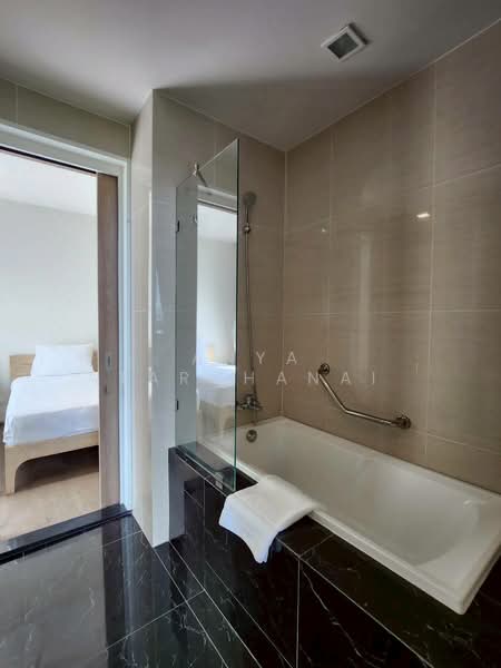 Park Origin Phrom Phong (Park 24), Bangkok, 68 Soi Sukhumvit 24, Khong Tan, Khlong Toei, Bangkok, 2 Bedrooms, 60 sqm, Condo For Rent, by Anya Atarchanai , 500253981 - DDproperty.com