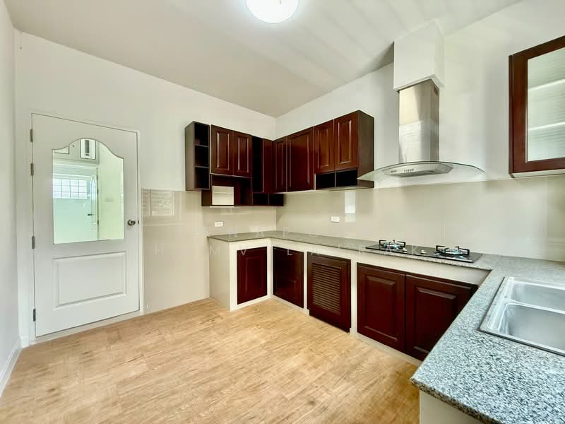 undefined, Bangkok, Sala Thammasop, Thawi Watthana, Bangkok, 5 Bedrooms, 350 sqm, Single Detached House For Sale, by Tanaporn Phumvilairak, 500254003 - DDproperty.com