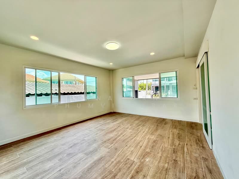 undefined, Bangkok, Sala Thammasop, Thawi Watthana, Bangkok, 5 Bedrooms, 350 sqm, Single Detached House For Sale, by Tanaporn Phumvilairak, 500254003 - DDproperty.com