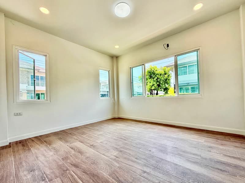 undefined, Bangkok, Sala Thammasop, Thawi Watthana, Bangkok, 5 Bedrooms, 350 sqm, Single Detached House For Sale, by Tanaporn Phumvilairak, 500254003 - DDproperty.com