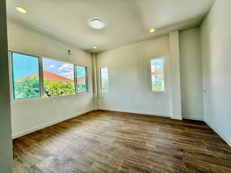 undefined, Bangkok, Sala Thammasop, Thawi Watthana, Bangkok, 5 Bedrooms, 350 sqm, Single Detached House For Sale, by Tanaporn Phumvilairak, 500254003 - DDproperty.com