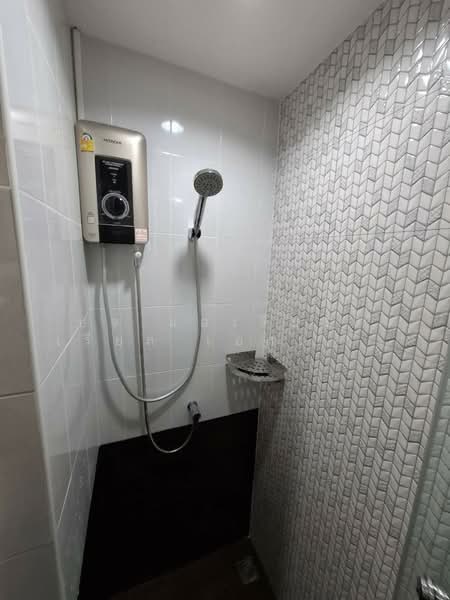 Asakan Place Srinakarin, Bangkok, 617 Srinakarin Road, Suan Luang, Suan Luang, Bangkok, 1 Bedroom, 30 sqm, Condo For Sale, by AREA66 Real Estate Co.,Ltd, 500254012 - DDproperty.com