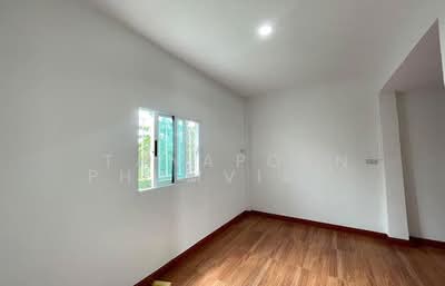 ขาย - ทาวน์เฮ้าส์ 3-ห้องนอน, กรุงเทพ