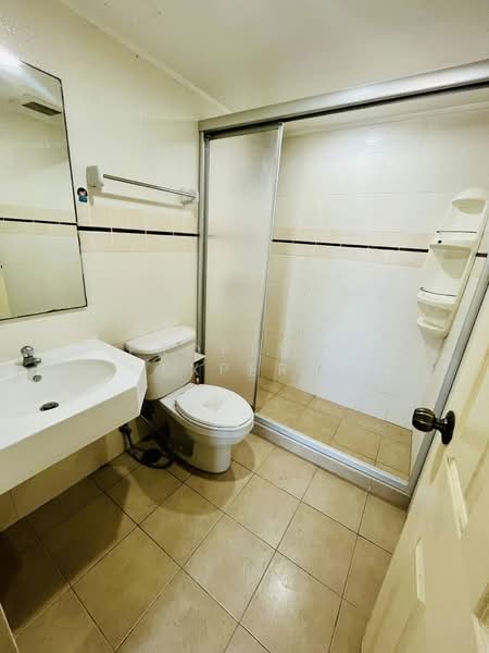 Lumpini Ville Cultural Center, Bangkok, Prachautid Road, Samsen Nok, Huai Khwang, Bangkok, 2 Bedrooms, 62 sqm, Condo For Sale, by Property Expert, 500254017 - DDproperty.com