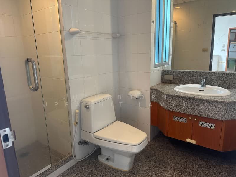 Sathorn House : สาธร เฮ้าส์, กรุงเทพ, สาทรเหนือ, สีลม, บางรัก, กรุงเทพ, 65 ตร.ม., คอนโด ให้เช่า, โดย Juthabhorn Uppachit (Amy), 500254070 - DDproperty.com