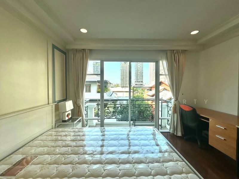 La Vie En Rose Place, Bangkok, Soi Sukhumvit 36, Khong Tan, Khlong Toei, Bangkok, 3 Bedrooms, 132 sqm, Condo For Sale, by Blueprint Property, 500254139 - DDproperty.com