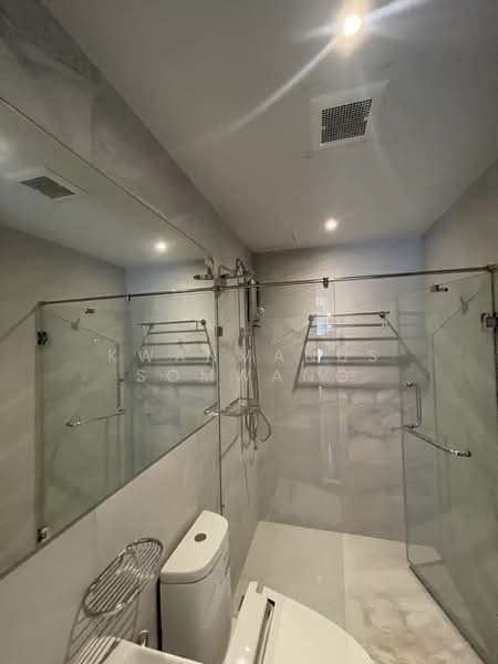 Rhythm Ekkamai, Bangkok, 11 Soi Sukhumvit 63, Khlongtoei Nua, Watthana, Bangkok, 2 Bedrooms, 70 sqm, Condo For Sale, by Kwanmanus Somwang, 500254247 - DDproperty.com