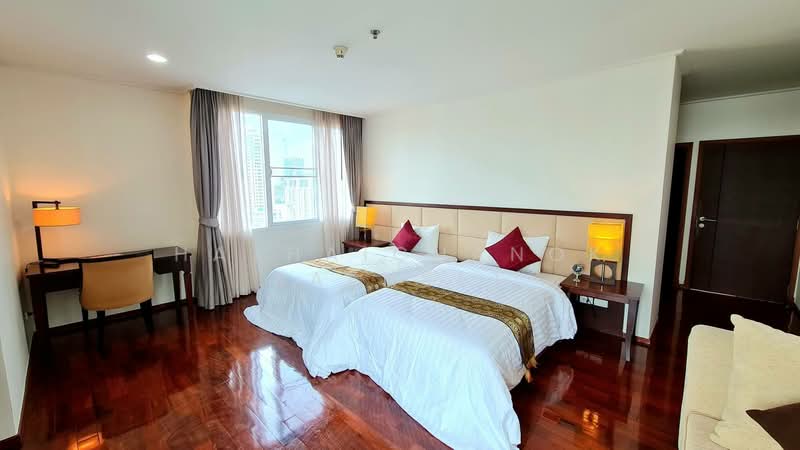 Piyathip Place, Bangkok, 24 Soi Prommitr, Khlong Tan Nua, Watthana, Bangkok, 3 Bedrooms, 287 sqm, Condo For Rent, by Hathaichanok Saenset, 500254273 - DDproperty.com