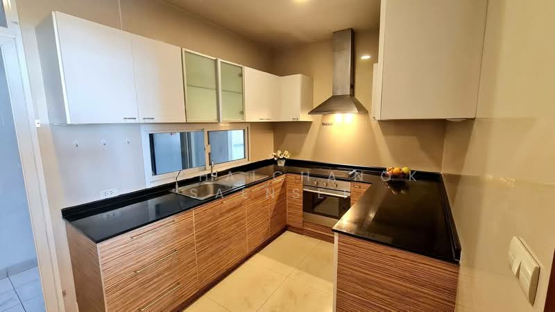 Piyathip Place, Bangkok, 24 Soi Prommitr, Khlong Tan Nua, Watthana, Bangkok, 3 Bedrooms, 287 sqm, Condo For Rent, by Hathaichanok Saenset, 500254273 - DDproperty.com