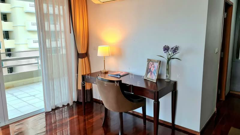 Piyathip Place, Bangkok, 24 Soi Prommitr, Khlong Tan Nua, Watthana, Bangkok, 3 Bedrooms, 287 sqm, Condo For Rent, by Hathaichanok Saenset, 500254273 - DDproperty.com