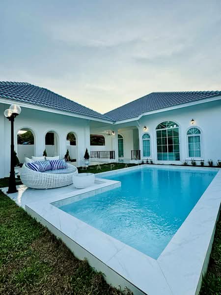 undefined, Chon Buri (Pattaya), Nong Pru, Bang Lamung (Pattaya), Chon Buri (Pattaya), 3 Bedrooms, 204 sqm, Villa For Rent, by Mantana Techapahaphong, 500254330 - DDproperty.com