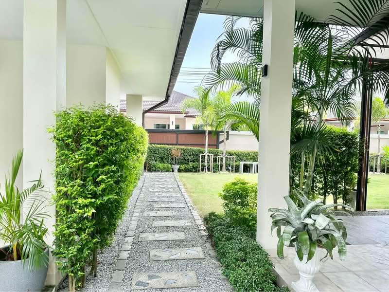 6-BR House, Chon Buri (Pattaya), Huai Yai, Bang Lamung (Pattaya), Chon Buri (Pattaya), 6 Bedrooms, 295 sqm, Single Detached House For Rent, by Mantana Techapahaphong, 500254333 - DDproperty.com