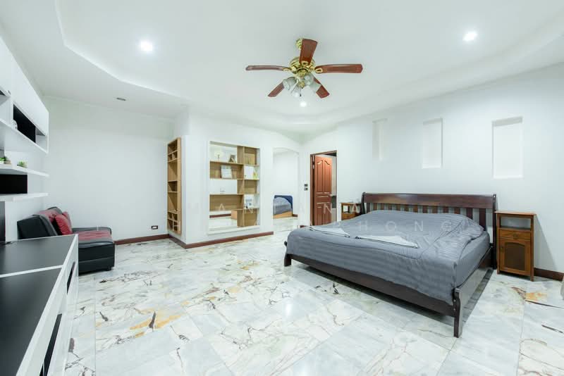 6-BR Villa, Chon Buri (Pattaya), Nong Pru, Bang Lamung (Pattaya), Chon Buri (Pattaya), 6 Bedrooms, 400 sqm, Villa For Rent, by Mantana Techapahaphong, 500254344 - DDproperty.com