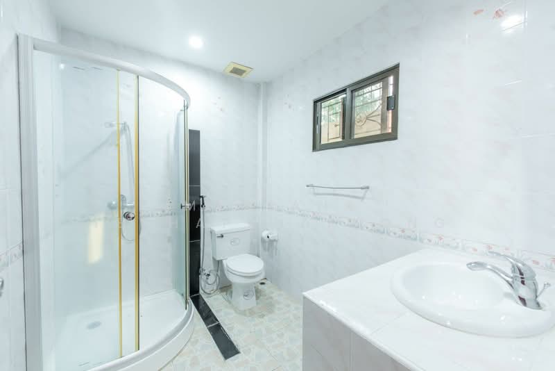 6-BR Villa, Chon Buri (Pattaya), Nong Pru, Bang Lamung (Pattaya), Chon Buri (Pattaya), 6 Bedrooms, 400 sqm, Villa For Rent, by Mantana Techapahaphong, 500254344 - DDproperty.com