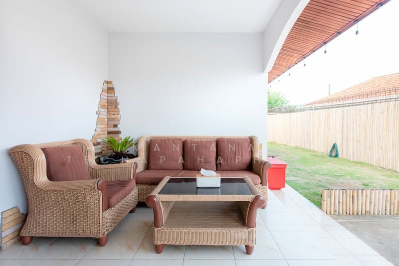 6-BR Villa, Chon Buri (Pattaya), Nong Pru, Bang Lamung (Pattaya), Chon Buri (Pattaya), 6 Bedrooms, 400 sqm, Villa For Rent, by Mantana Techapahaphong, 500254344 - DDproperty.com