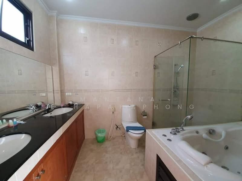 3-BR Villa, Chon Buri (Pattaya), Nong Pru, Bang Lamung (Pattaya), Chon Buri (Pattaya), 3 Bedrooms, 320 sqm, Villa For Rent, by Mantana Techapahaphong, 500254349 - DDproperty.com
