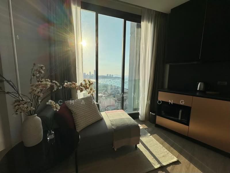 EDGE Central Pattaya, Chon Buri (Pattaya), Pattaya Sai Song, Bang Lamung, Bang Lamung (Pattaya), Chon Buri (Pattaya), 1 Bedroom, 31 sqm, Condo For Rent, by Mantana Techapahaphong, 500254368 - DDproperty.com