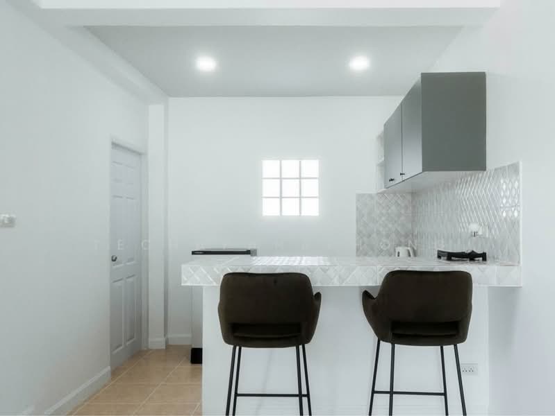 2-BR Townhouse, Prachuap Khiri Khan, Pak Nam Pran, Pran Buri, Prachuap Khiri Khan, 2 Bedrooms, 93 sqm, Townhouse For Rent, by Mantana Techapahaphong, 500254398 - DDproperty.com