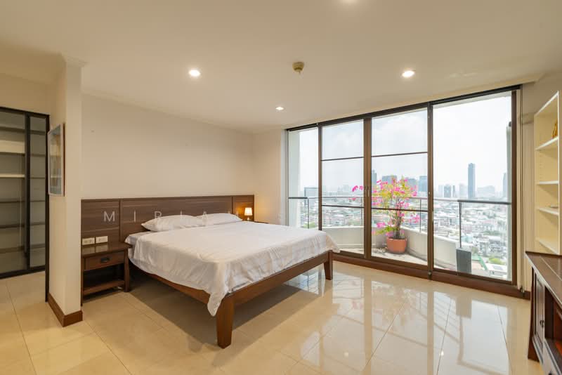 Supalai Place Sukhumvit 39, Bangkok, 175-179 Soi Sukhumvit 39 Sukhumvit Road, Khlong Tan Nua, Watthana, Bangkok, 4 Bedrooms, 409 sqm, Condo For Rent, by Miriam Sae-tan, 500254402 - DDproperty.com