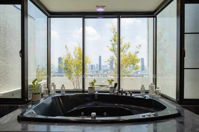 Supalai Place Sukhumvit 39, Bangkok, 175-179 Soi Sukhumvit 39 Sukhumvit Road, Khlong Tan Nua, Watthana, Bangkok, 4 Bedrooms, 409 sqm, Condo For Rent, by Miriam Sae-tan, 500254402 - DDproperty.com