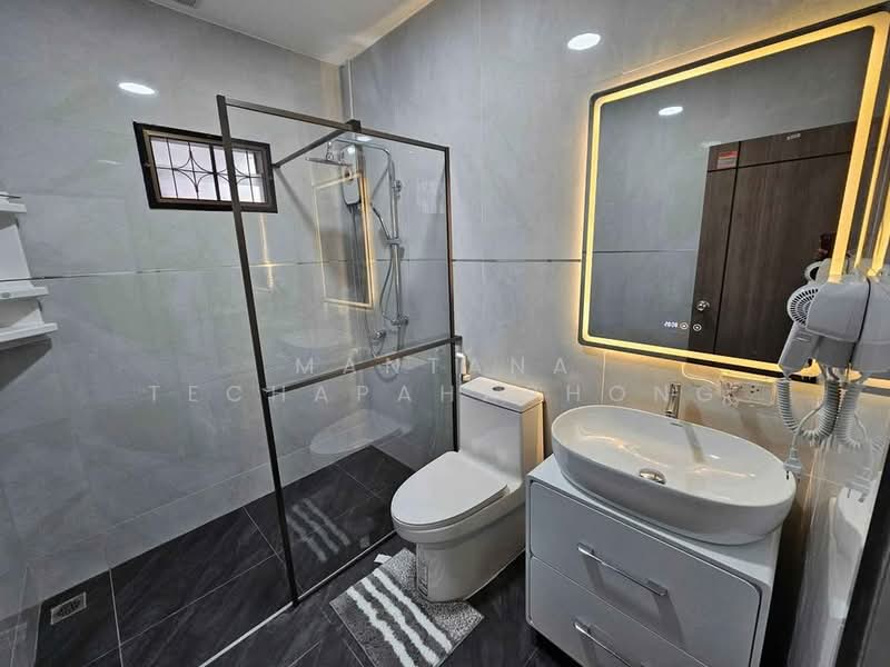 Pattaya Lagoon Village, Chon Buri (Pattaya), Nong Pru, Bang Lamung (Pattaya), Chon Buri (Pattaya), 3 Bedrooms, 150 sqm, Single Detached House For Rent, by Mantana Techapahaphong, 500254408 - DDproperty.com