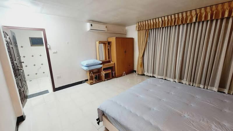 3-BR House, Chon Buri (Pattaya), Nong Pru, Bang Lamung (Pattaya), Chon Buri (Pattaya), 3 Bedrooms, 204 sqm, Single Detached House For Rent, by Mantana Techapahaphong, 500254453 - DDproperty.com