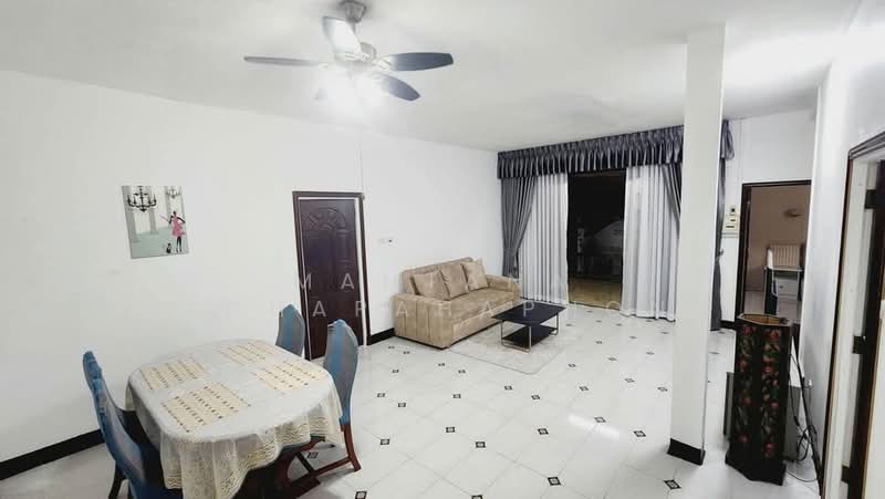 3-BR House, Chon Buri (Pattaya), Nong Pru, Bang Lamung (Pattaya), Chon Buri (Pattaya), 3 Bedrooms, 204 sqm, Single Detached House For Rent, by Mantana Techapahaphong, 500254453 - DDproperty.com