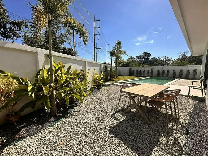 undefined, Chon Buri (Pattaya), Nong Pru, Bang Lamung (Pattaya), Chon Buri (Pattaya), 5 Bedrooms, 434 sqm, Villa For Rent, by Mantana Techapahaphong, 500254459 - DDproperty.com