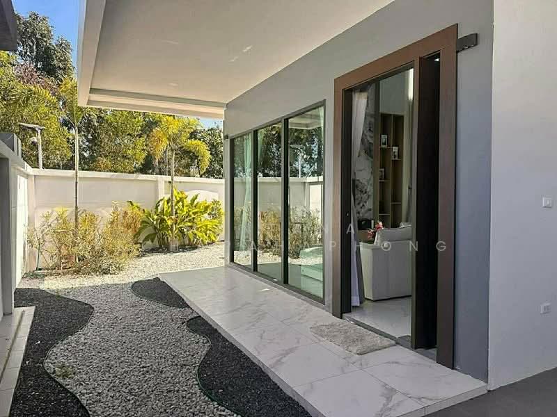 undefined, Chon Buri (Pattaya), Nong Pru, Bang Lamung (Pattaya), Chon Buri (Pattaya), 5 Bedrooms, 434 sqm, Villa For Rent, by Mantana Techapahaphong, 500254459 - DDproperty.com